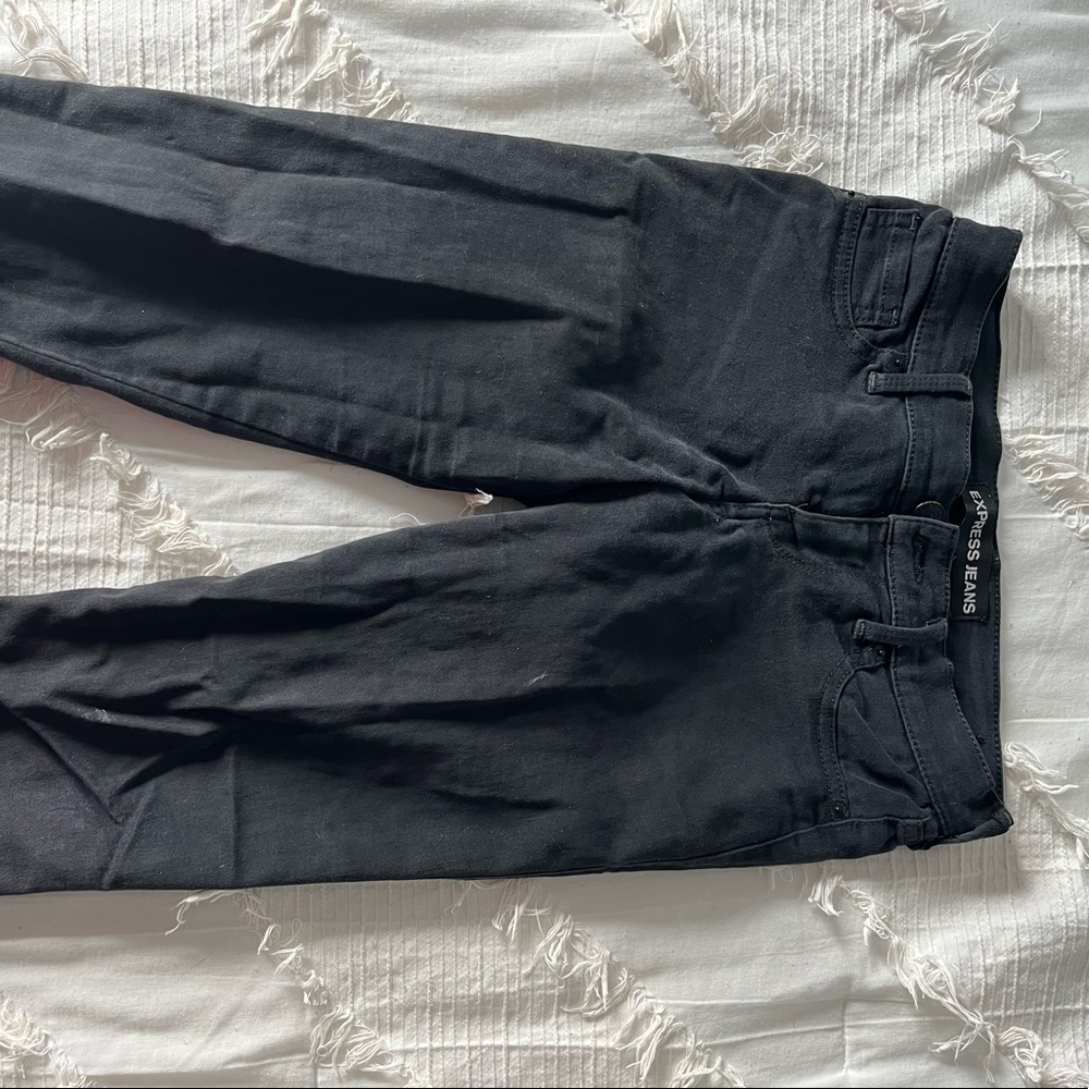 Black skinny jeans